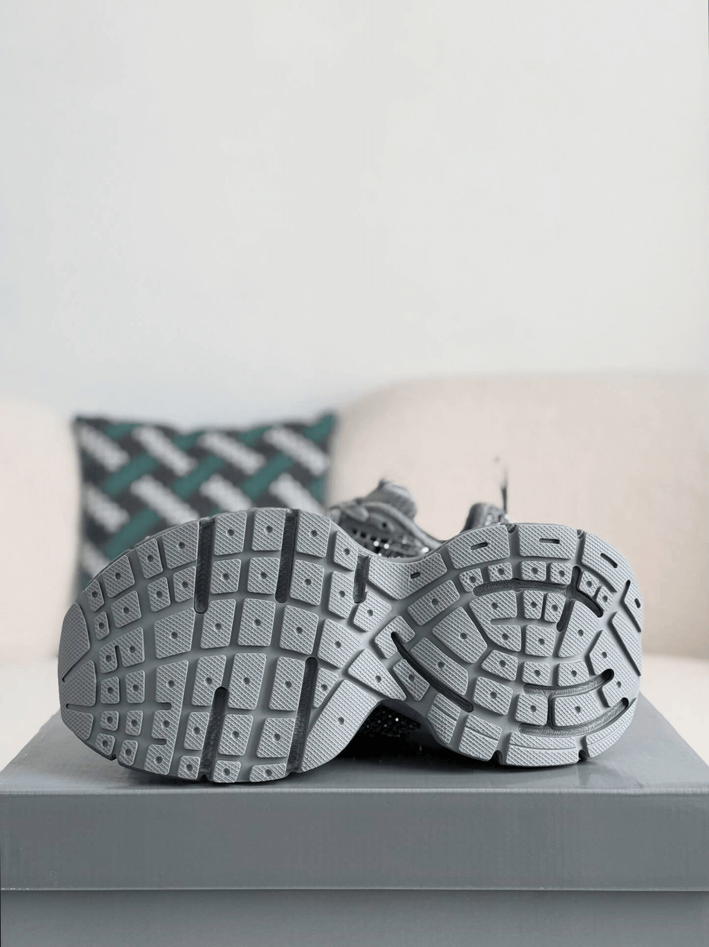 Balenciaga 3XL Sneaker Mesh Rhinestone – Grey