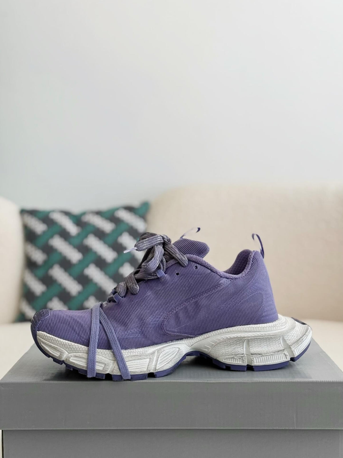 Balenciaga 3XL Sneaker – Purple & White