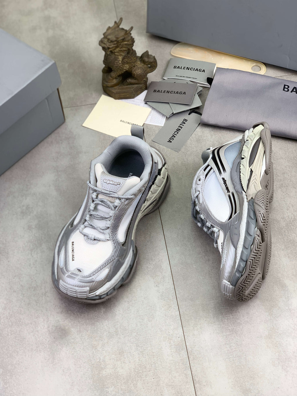 Balenciaga Jet Sneaker – Eggshell & Grey