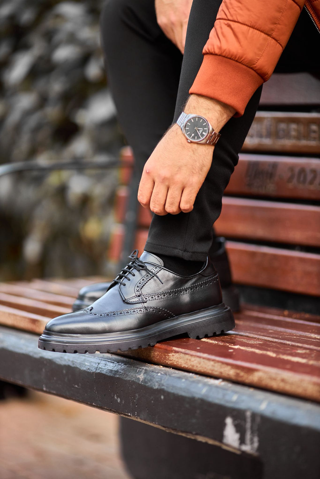 Verona Wingtip Brogue Derby — Black Lug Sole