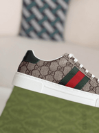 Gucci Ace Sneaker GG Supreme Canvas Web Stripe Low Top