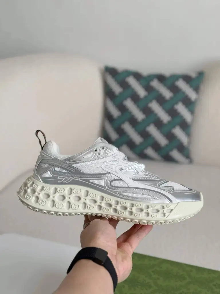 Gucci Run Sneaker – White & Silver Metallic