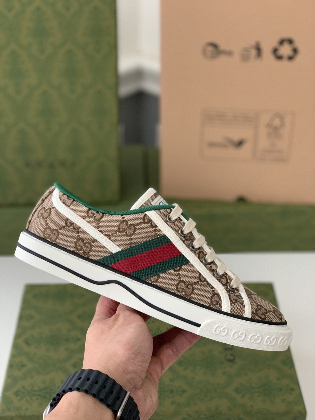 Gucci Tennis 1977 Sneaker – Beige GG Supreme Canvas & Web Stripe