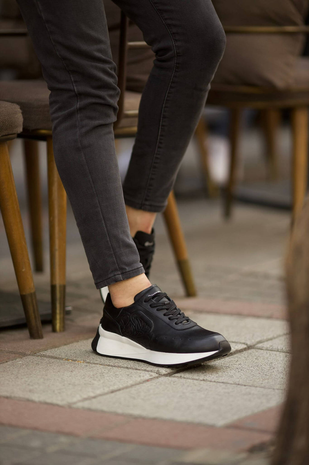 HolloShoe Eva Sole Black Sneakers - Elegant Versatile Footwear