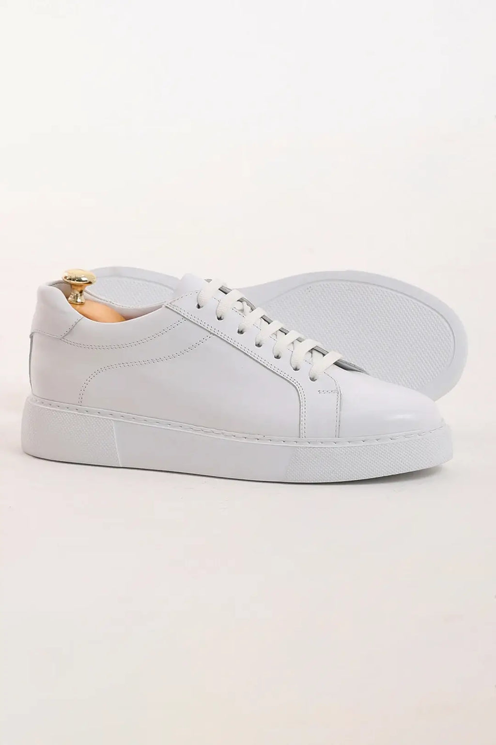Pristine Luxe White Leather Sneakers - Luxury Comfort for Every Occasion
