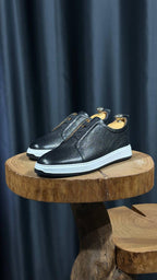 HolloShoe Executive Slip-On Obsidian Pebble-Grain Men's Shoe