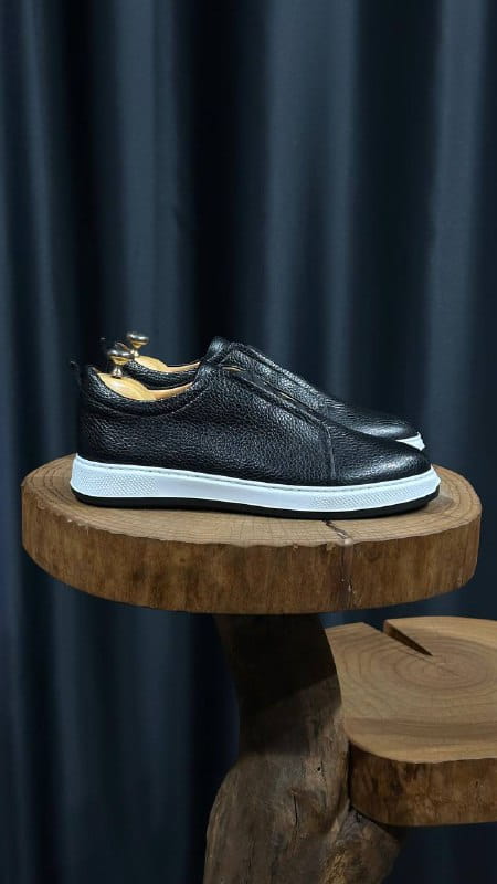 HolloShoe Executive Slip-On Obsidian Pebble-Grain Men's Shoe