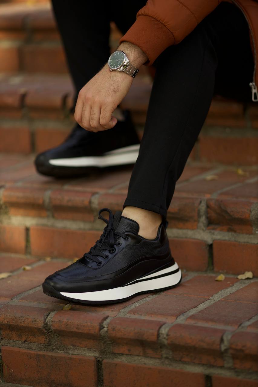 Chamonix Chunky Trainer — Onyx & White